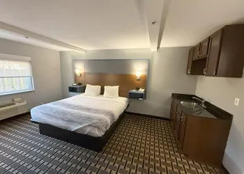 AmericInn by Wyndham Woodstock IL hotel thumbnail 5