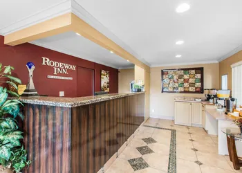 Rodeway Inn Escondido Downtown hotel thumbnail 6