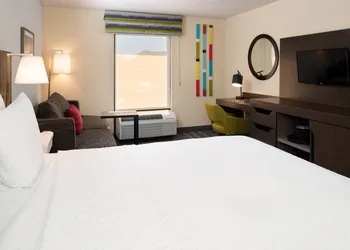 Hampton Inn Greensboro-Airport hotel thumbnail 7