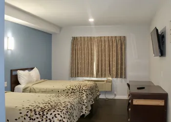 Crescent Inn hotel thumbnail 5