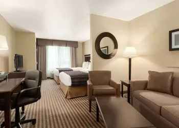University Hotel - Davis Area by IHG hotel thumbnail 5