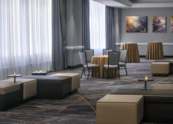 New York Marriott at the Brooklyn Bridge hotel thumbnail 4