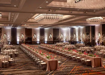 New York Marriott at the Brooklyn Bridge hotel thumbnail 5