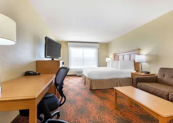 Best Western Plus Waco North hotel thumbnail 5