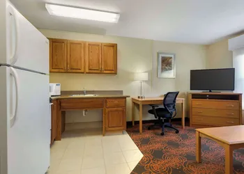 Best Western Plus Waco North hotel thumbnail 7