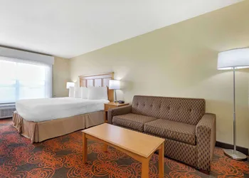 Best Western Plus Waco North hotel thumbnail 8