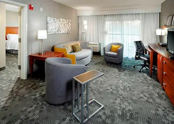 Courtyard by Marriott Akron Stow hotel thumbnail 4