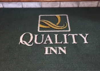 Quality Inn Moriarty hotel thumbnail 2