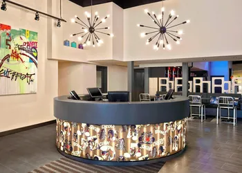 Aloft by Marriott Calgary University hotel thumbnail 2