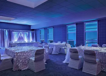 Aloft by Marriott Calgary University hotel thumbnail 3