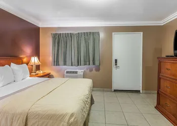 Rodeway Inn Ventura Midtown hotel thumbnail 7