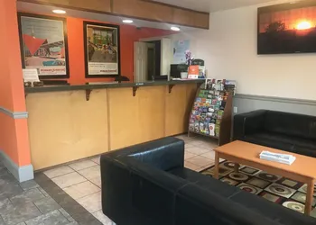 Howard Johnson by Wyndham Salem hotel thumbnail 4