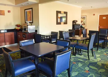 AmericInn by Wyndham Topeka hotel thumbnail 4