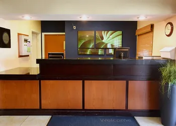 AmericInn by Wyndham Topeka hotel thumbnail 2