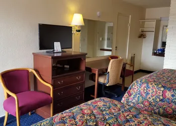 Red Carpet Inn Blacksburg hotel thumbnail 6