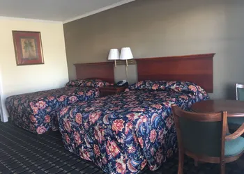 Travelodge by Wyndham Orangeburg hotel thumbnail 4