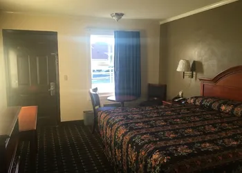 Travelodge by Wyndham Orangeburg hotel thumbnail 5