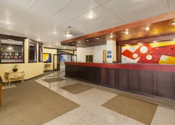 Days Inn by Wyndham Vermilion hotel thumbnail 3