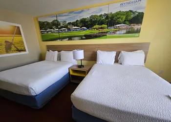 Days Inn by Wyndham Greensboro NC hotel thumbnail 8