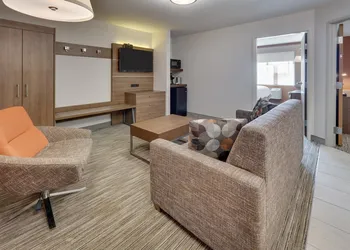Holiday Inn Express Hotel & Suites Scottsbluff-Gering by IHG hotel thumbnail 5