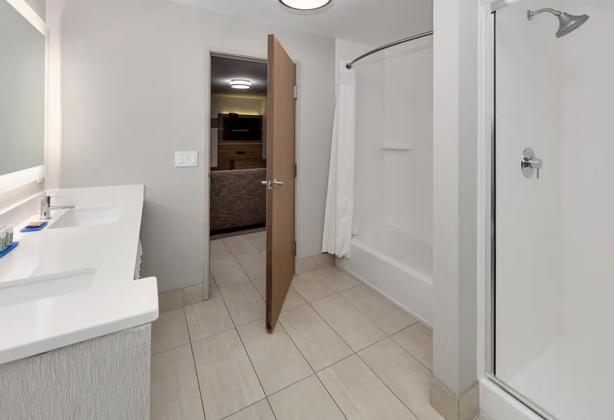 Holiday Inn Express Hotel & Suites Scottsbluff-Gering by IHG hotel detail image 6