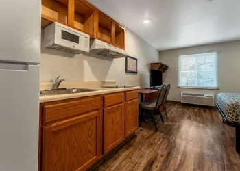 WoodSpring Suites Macon North I-75 hotel thumbnail 8