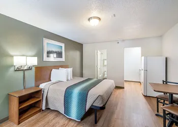 HomeTowne Studios by Red Roof Atlanta - Lawrenceville hotel thumbnail 5