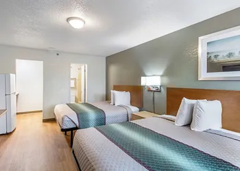 HomeTowne Studios by Red Roof Atlanta - Lawrenceville hotel thumbnail 6