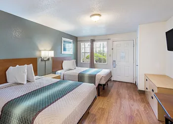 HomeTowne Studios by Red Roof Atlanta - Lawrenceville hotel thumbnail 8