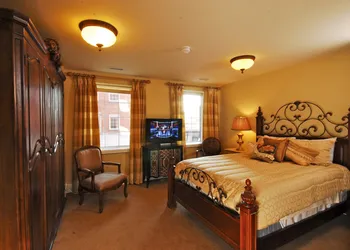Grant Hall Hotel hotel thumbnail 2