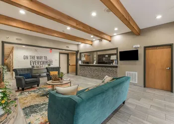 Quality Inn & Suites Hendersonville - Flat Rock hotel thumbnail 7