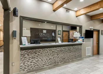 Quality Inn & Suites Hendersonville - Flat Rock hotel thumbnail 8
