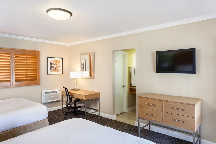 Holiday Inn Express & Suites La Jolla – Windansea Beach by IHG hotel detail image 6
