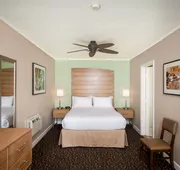 Holiday Inn Express & Suites La Jolla – Windansea Beach by IHG hotel detail image 7