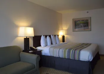 Country Inn & Suites by Radisson, Abingdon, VA hotel thumbnail 5