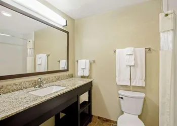 La Quinta Inn by Wyndham Binghamton - Johnson City hotel thumbnail 7
