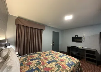 Rodeway Inn & Suites Walhalla hotel thumbnail 6