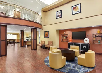 Hampton Inn Oklahoma City-I-40 E. (Tinker Air Force Base) hotel thumbnail 3