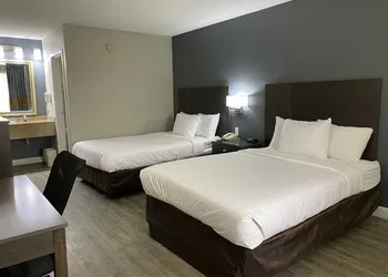 Baymont by Wyndham Wilmington hotel thumbnail 4