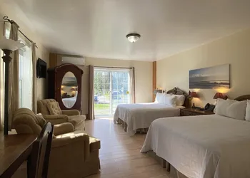 Timber House Resort hotel thumbnail 7