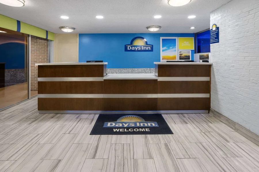 Days Inn by Wyndham Forsyth hotel detail image 2