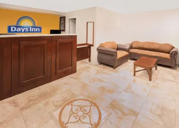 Days Inn by Wyndham Ontario Airport hotel thumbnail 2