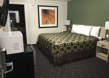 Downtown Inn hotel thumbnail 5