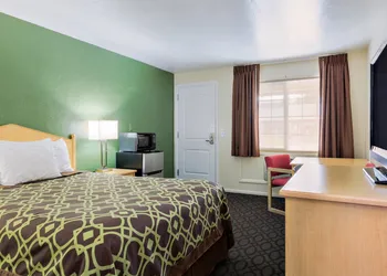 Downtown Inn hotel thumbnail 8