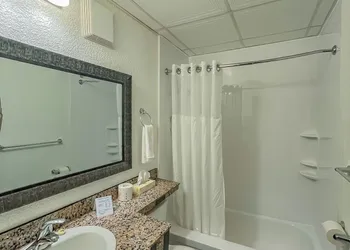 Complexe hôtelier Escoumins hotel thumbnail 8