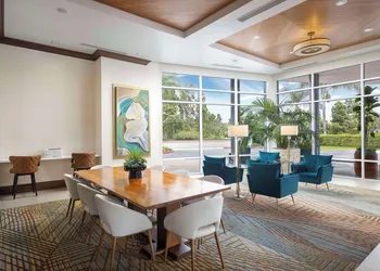 DoubleTree by Hilton San Diego Bayside hotel thumbnail 2