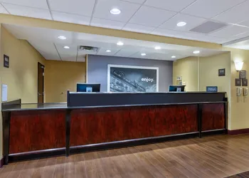 Hampton Inn Waterbury hotel thumbnail 3