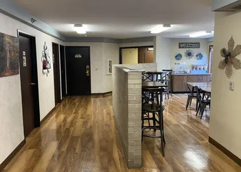 The Center Inn hotel thumbnail 2