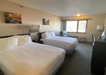 The Center Inn hotel thumbnail 6