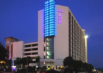 hotel BLUE hotel thumbnail 3